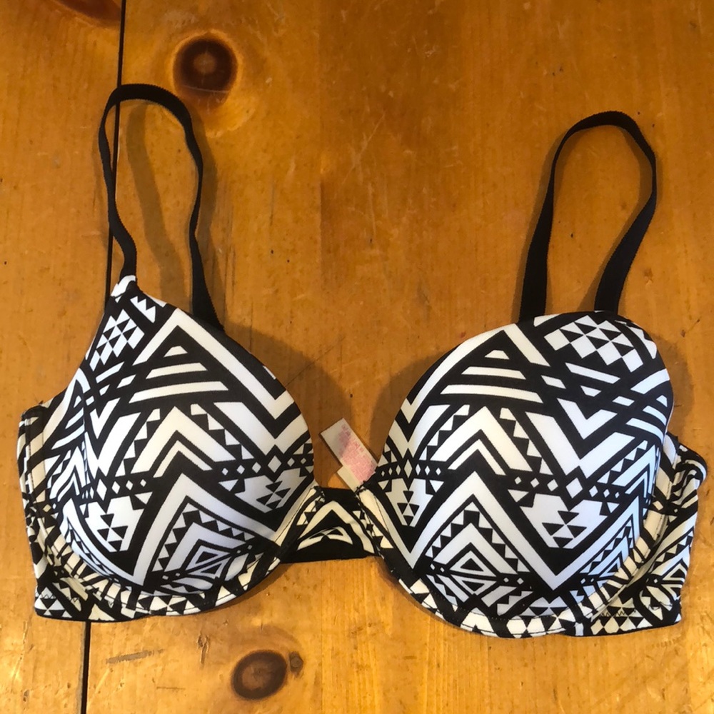VS pink bra 🌙2 for $20🌙